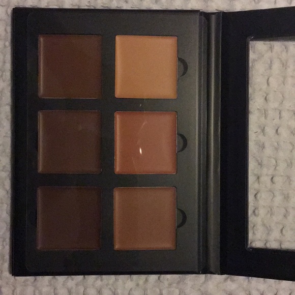Anastasia Beverly Hills Contour Cream Kit (DEEP) - Picture 4 of 4